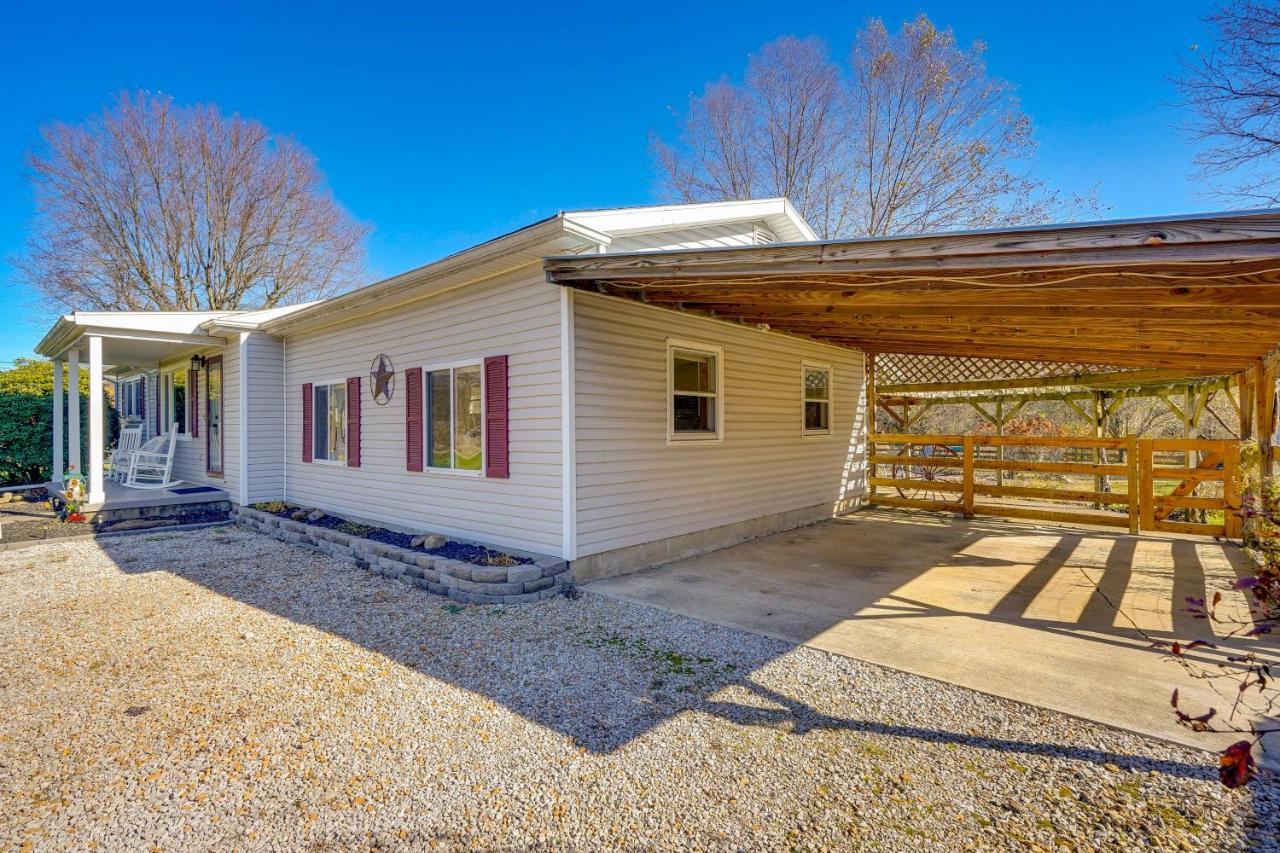 Hocking Hills Hideaway With Hot Tub And Fire Pit! Villa Logan Exterior photo