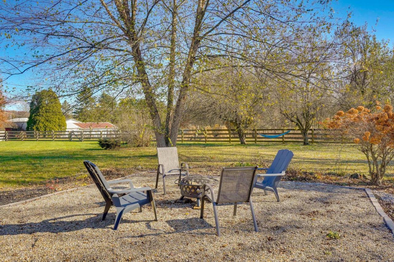 Hocking Hills Hideaway With Hot Tub And Fire Pit! Villa Logan Exterior photo
